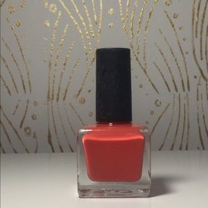 Coral nail polish